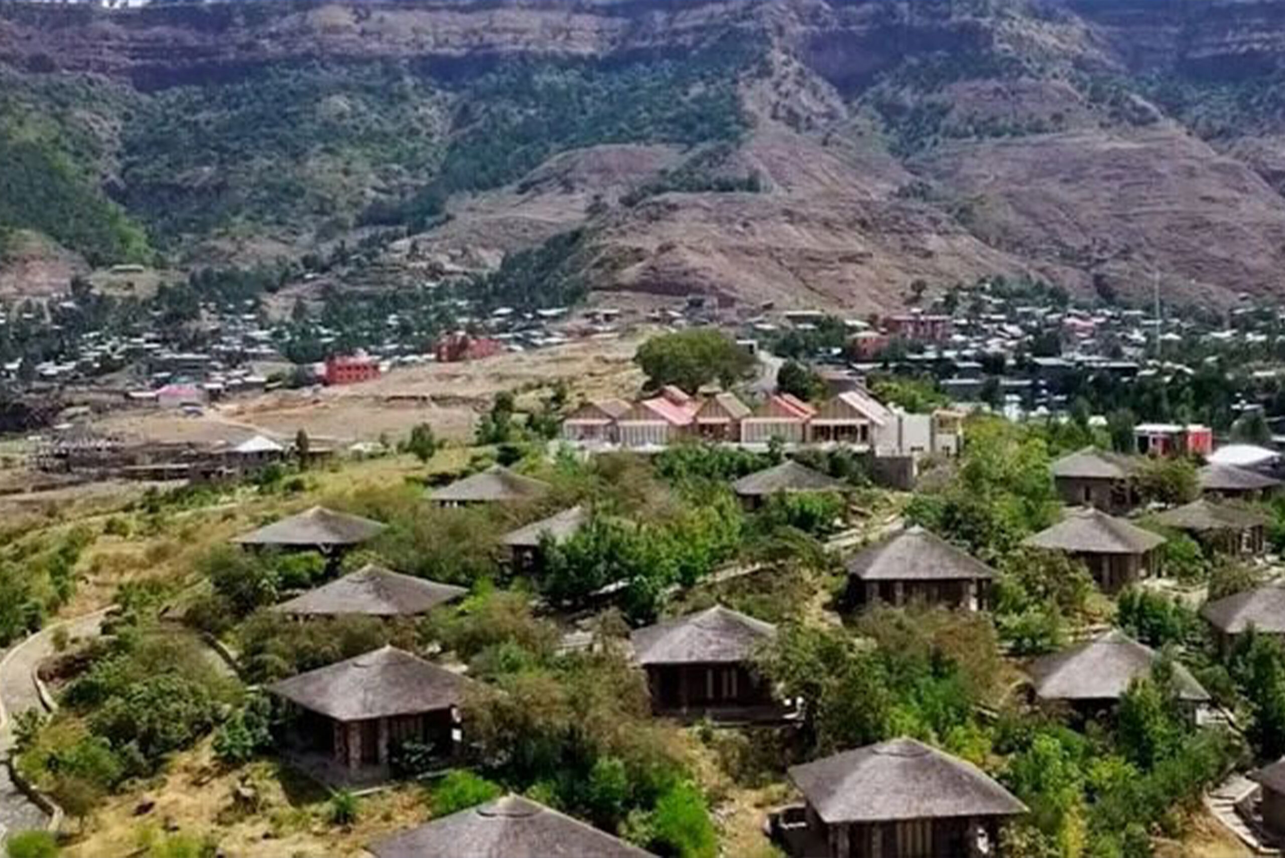 Tourism Collapse Triggers Foreclosure Threats in Sacred Town