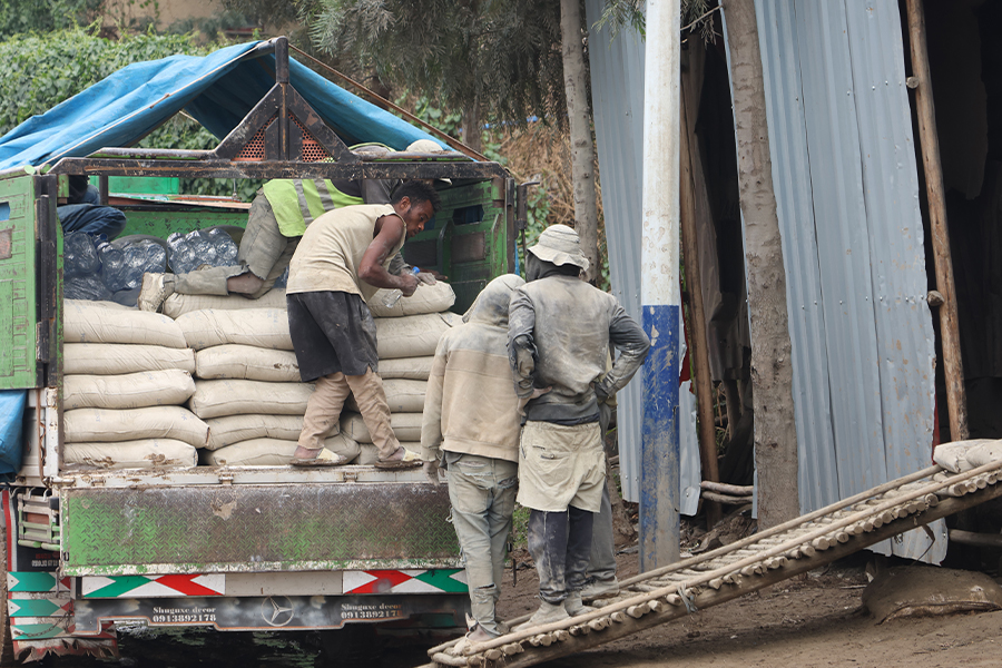 A Sack of Cement, with the Chain No One Can See